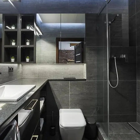 Elite Maraton Gardens Apartment