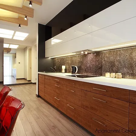 Elite Maraton Gardens Apartman *