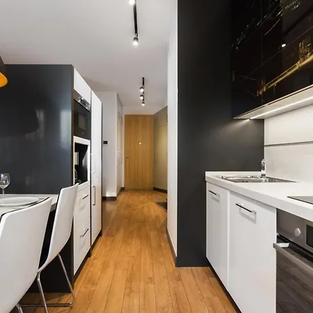 Elite Maraton Gardens Apartman *