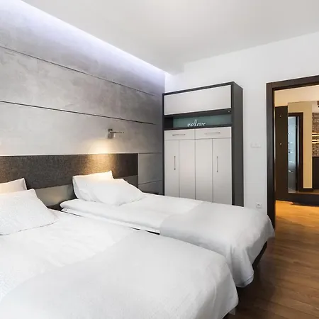 Elite Maraton Gardens Apartman *